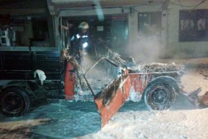 Bursa'da seyir halindeki ara&ccedil; alev alev yandı