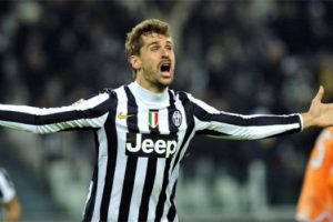 Llorente tura inanıyor!