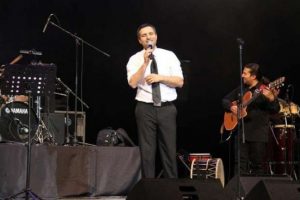 &Uuml;nl&uuml; sanat&ccedil;ıdan unutulmaz konser