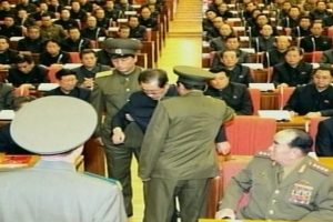 Kuzey Kore lideri eniştesini yaka pa&ccedil;a attırdı
