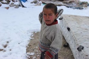 Soğuk havada Suriyeli m&uuml;ltecilerin dramı