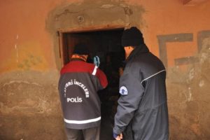 Sigara i&ccedil;erken 4'&uuml;nc&uuml; kattan d&uuml;ş&uuml;p &ouml;ld&uuml;