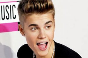 Justin Bieber'a uyuşturucu su&ccedil;laması