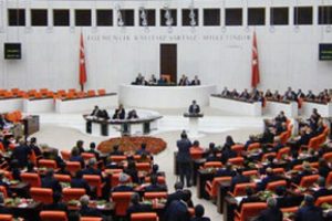 Kulislerde kabine heyecanı!