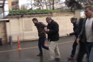 Sahte ila&ccedil; tacirlerine operasyon
