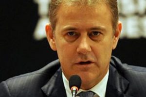 Mahmut &Ouml;zgener'e ABD'den ortak