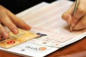 Tarihinin en b&uuml;y&uuml;k sınavını yapıyor