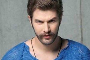 Furkan palalı d&ouml;v&uuml;ş dersleri alıyor...