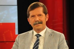 Yasalar makyajlanarak kamuoyuna sunuluyor