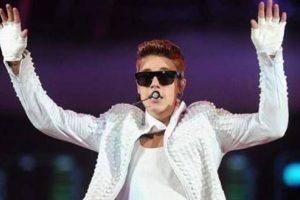 Justin Bieber'ın ilk kelimesi 'para'