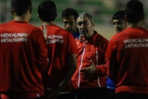 Antalyaspor'dan pas ağırlıklı &ccedil;alışma!