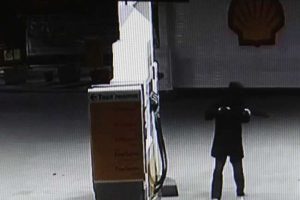 Pompalı t&uuml;fekli, bı&ccedil;aklı soyguncular kamerada