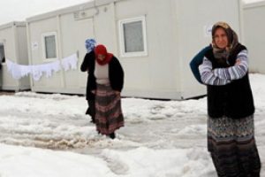 Vanlı depremzedelerin yaşam m&uuml;cadelesi