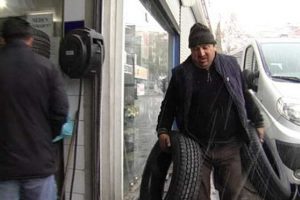 Kar &ccedil;ocuklar kadar onları da sevindirdi
