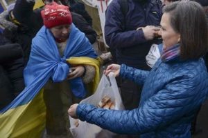 Ukrayna protestolarına 'ekmek' m&uuml;dahalesi