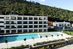Bodrum'da ruhsatsız otellerin yıkımı durduruldu