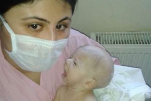 Her şey ilik bekleyen Berk bebek i&ccedil;in