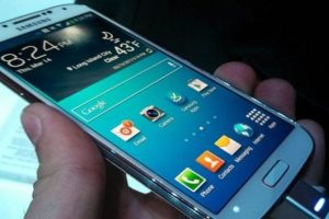 &Uuml;niversite &ouml;ğrencileri akıllı telefon bağımlısı &ccedil;ıktı