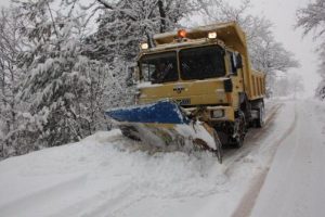 Bursa'da kapalı k&ouml;y yollarının 59 a&ccedil;ıldı