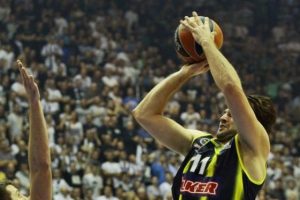 Fenerbah&ccedil;e &Uuml;lker galibiyet peşinde