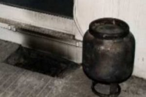 Evde mutfak t&uuml;p&uuml; patladı! 2 &ouml;l&uuml;