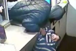 Hırsızın bu kadar c&uuml;retkarı g&ouml;r&uuml;lmedi