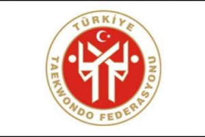 R&uuml;şvet iddiaları istifa ettirdi