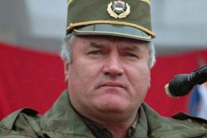 Mladi&ccedil;, Karaci&ccedil;'in davasında tanıklık yapacak