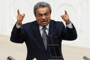 Mecliste Arın&ccedil;-Gen&ccedil; atışması