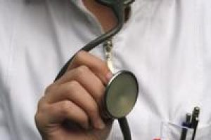 Kanserli hasta iki doktoru dolandırdı