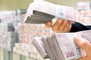 65 yaşında bankayı dize getirdi