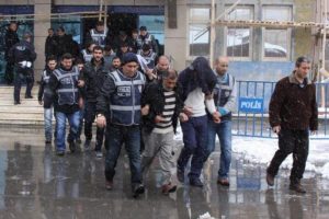 Zehir tacirleri yakalandı
