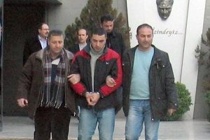 Market&ccedil;iyi &ouml;ld&uuml;ren korumaya &ouml;m&uuml;r boyu hapis
