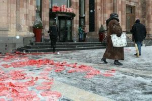 Davutoğlu protestoyu &ouml;ğrenince...