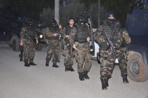 Torbacılara şafak baskını