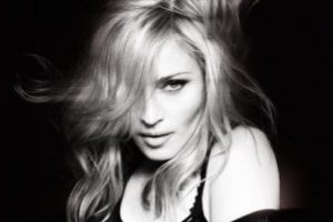 Madonna, 30 yaş k&uuml;&ccedil;&uuml;k sevgilisinden ayrıldı...