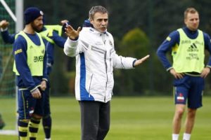 Fenerbah&ccedil;e, Akhisar Belediye ma&ccedil;ı i&ccedil;in kampa girdi