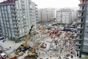 Anıt yerine apartman