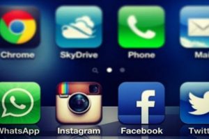 Beklenen g&uuml;n geldi Whatsapp yandı