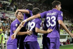 Mor menekşeler liderliği bırakmadı:2-1