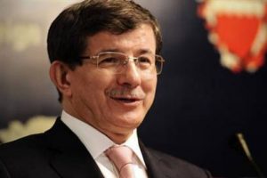 Davutoğlu'ndan Atina'ya ziyaret