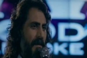 Abd&uuml;lhey şarkı s&ouml;yledi Twitter yıkıldı