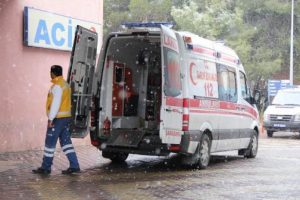 Polis memuru intihara kalkıştı
