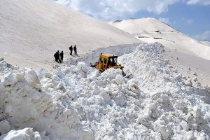 Şemdinli'de &ccedil;ığ dehşeti