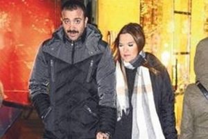 Demet Akalın kar kış dinlemedi...