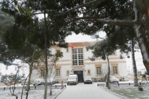 Erdek k&ouml;ylerinde okullara kar tatili