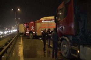 Zincirleme kaza TEM'i kapattı