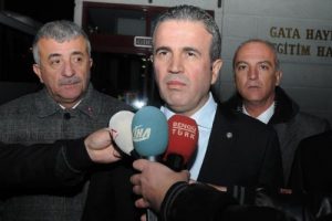 Engin Alan geceyi annesinin yanında ge&ccedil;irecek