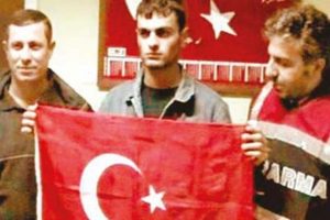 Polislere 'Bir daha yapma' cezası!