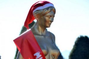 Ven&uuml;s Noel Anne oldu